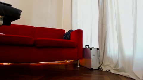 Snapshot of camila_berk chatting on December 19, 5:29 pm Cami online show from December 19, 5:29 pm