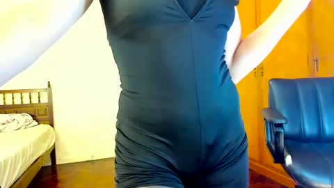 Snapshot of camila_berk chatting on February 23, 9:33 am Cami online show from February 23, 9:33 am