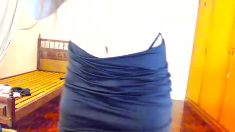 Snapshot of camila_berk chatting on March 9, 3:43 am Cami online show from March 9, 3:43 am