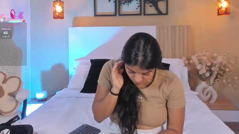 camila_bustamante_ online show from October 9, 6:39 pm