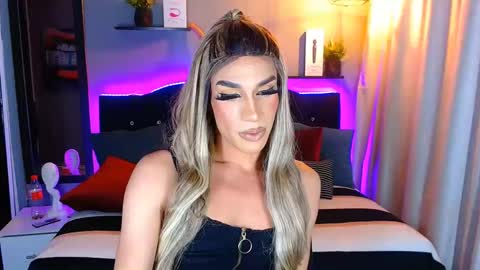 Camila online show from January 23, 8:25 am