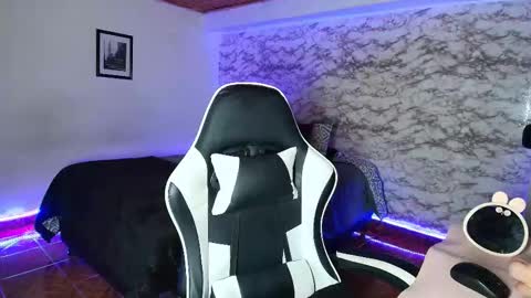 Camila Roose online show from March 14, 1:34 am