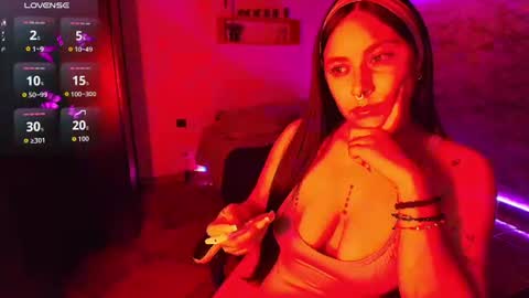Camila Roose online show from July 17, 11:31 pm