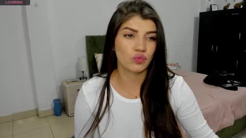 Snapshot of camila_tailor chatting on March 7, 8:00 pm Camila online show from March 7, 8:00 pm