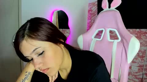 camila_tremenda online show from June 3, 9:20 pm