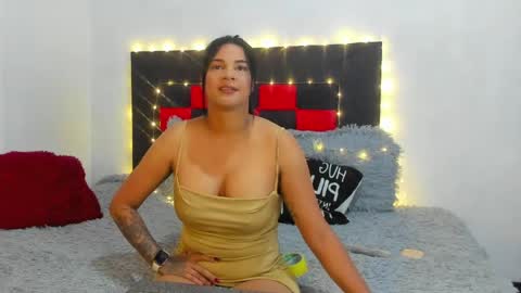 Camila online show from April 21, 10:43 am