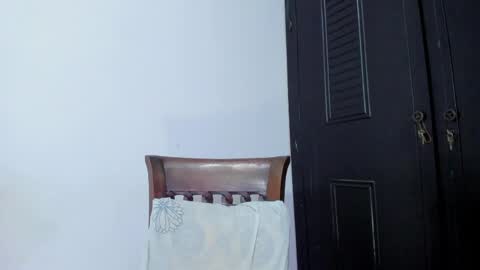 Snapshot of camilaa_foxxx chatting on May 14, 11:55 pm camilaa foxxx online show from May 14, 11:55 pm
