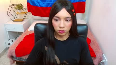 Snapshot of camilah_tk chatting on June 17, 12:29 pm Cami online show from June 17, 12:29 pm