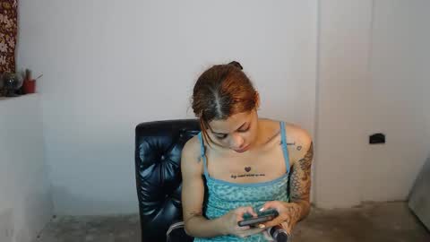 Snapshot of camilahot_girl chatting on February 3, 3:15 am kira online show from February 3, 3:15 am