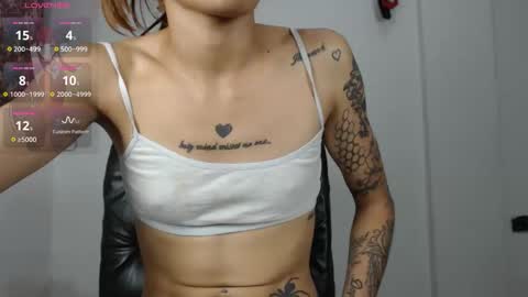 Snapshot of camilahot_girl chatting on February 11, 12:26 am kira online show from February 11, 12:26 am