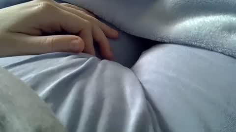 flash 50 tokens BIG CLIT  tits pussy. masturbation big clit 150 tokens fingers inside pussy 1000 tk  pump big clit 300 tk online show from November 21, 3:33 pm