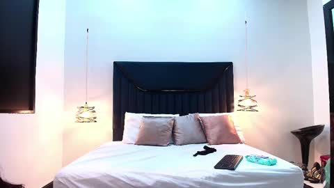 camilavoit online show from January 11, 3:22 am