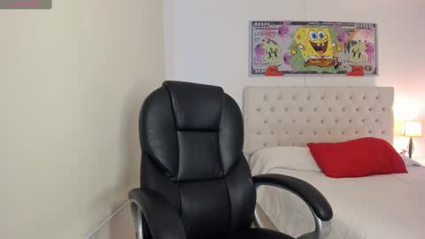 Snapshot of camileangel chatting on March 7, 11:05 pm online show from March 7, 11:05 pm