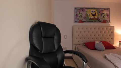 Snapshot of camileangel chatting on September 29, 4:39 am online show from September 29, 4:39 am