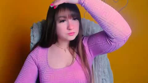 Camilla online show from April 7, 11:10 am