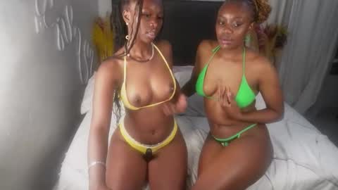 Snapshot of camilla_clare chatting on October 7, 5:54 pm camilla_clare online show from October 7, 5:54 pm