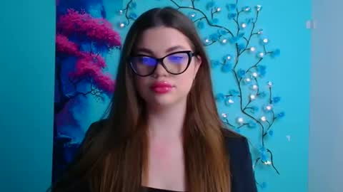 Camilla online show from November 29, 7:11 am