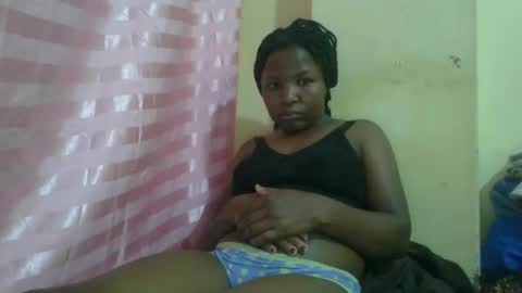 Snapshot of camillah_sweet chatting on November 28, 7:44 am camillah_sweet online show from November 28, 7:44 am