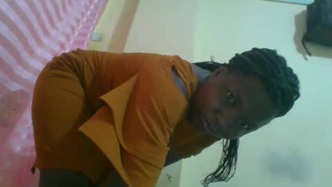 Snapshot of camillah_sweet chatting on November 30, 12:20 pm camillah_sweet online show from November 30, 12:20 pm