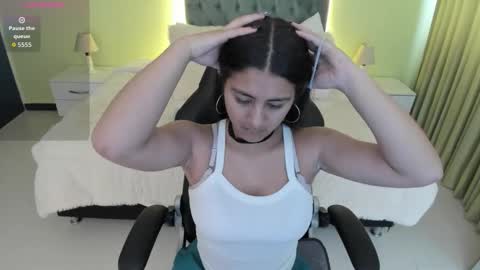 Camille online show from October 27, 11:36 am