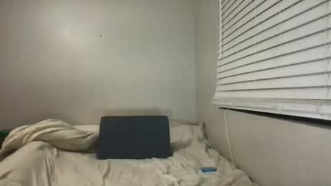 Snapshot of camilleclairexo chatting on April 3, 5:27 am camilleclairexo online show from April 3, 5:27 am