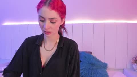 C A M I L L E N    Help me get to the top online show from November 13, 10:52 pm