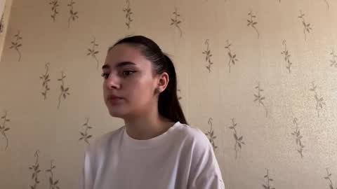 Snapshot of camilleswalley chatting on December 16, 7:13 am Isa online show from December 16, 7:13 am