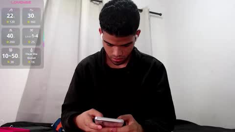 Snapshot of camillo_beischel_ chatting on October 11, 6:50 pm camillo_beischel_ online show from October 11, 6:50 pm