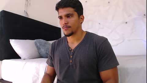 camilo_contre21 online show from October 25, 6:46 pm