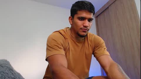camilo_contre21 online show from November 24, 9:14 pm