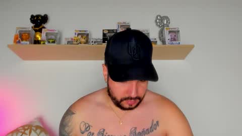 camilo_restrepo21 online show from January 15, 3:22 am