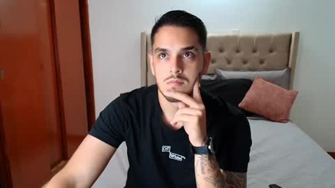 Camilo online show from February 11, 8:10 pm