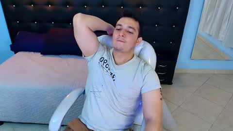 Camilo online show from December 20, 1:22 pm