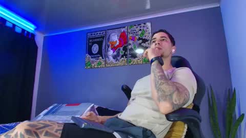 Snapshot of camiloalvarezzz3 chatting on October 28, 12:41 pm CAMILO online show from October 28, 12:41 pm