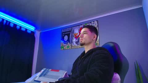 Snapshot of camiloalvarezzz3 chatting on November 13, 12:04 pm CAMILO online show from November 13, 12:04 pm