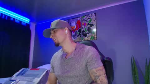 Snapshot of camiloalvarezzz3 chatting on November 15, 1:07 pm CAMILO online show from November 15, 1:07 pm