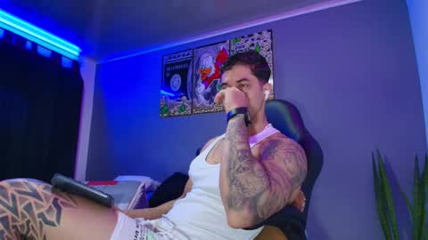 Snapshot of camiloalvarezzz3 chatting on November 27, 1:57 pm CAMILO online show from November 27, 1:57 pm