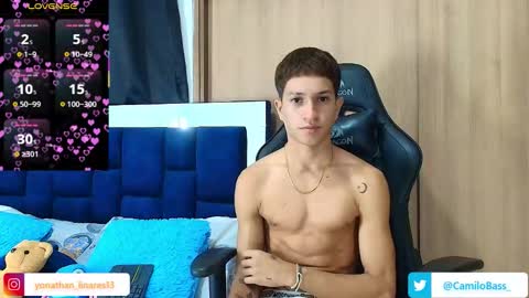 Snapshot of camilobass_ chatting on October 8, 9:01 pm Camilo Bass online show from October 8, 9:01 pm