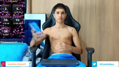 Snapshot of camilobass_ chatting on October 29, 12:02 am Camilo Bass online show from October 29, 12:02 am