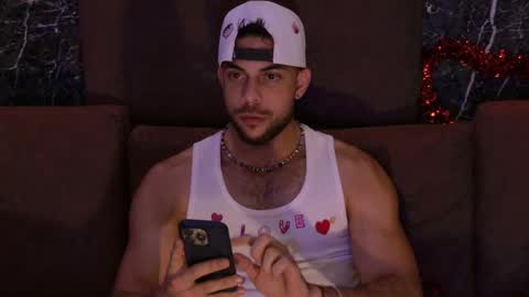 Snapshot of camilowatson chatting on February 14, 12:40 am Camilo Watson online show from February 14, 12:40 am