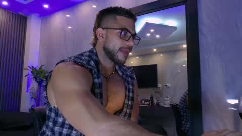 Snapshot of camilowatson chatting on March 28, 1:38 am Camilo Watson online show from March 28, 1:38 am