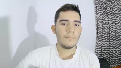 Camilowhite  online show from October 20, 7:03 pm