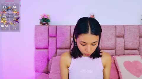 camiluxe online show from October 24, 12:45 pm