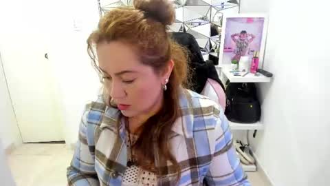 camixxx_m online show from June 19, 12:09 pm