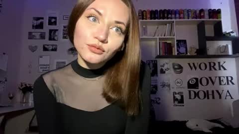 Julia online show from February 24, 7:39 am