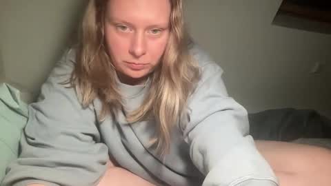 kiki90909 online show from October 5, 6:28 pm