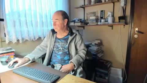 Snapshot of cammee chatting on December 26, 7:56 am Cammee online show from December 26, 7:56 am