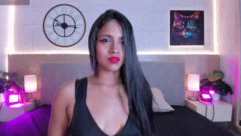 Camila online show from November 10, 7:35 pm