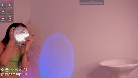 Laura Camila online show from December 14, 6:52 pm