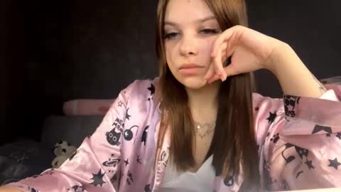 Vicky online show from September 24, 3:15 pm